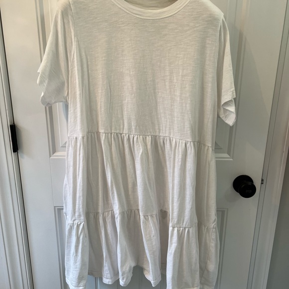 Old Navy casual tier dress with Lee denim jacket - Picture 3 of 5